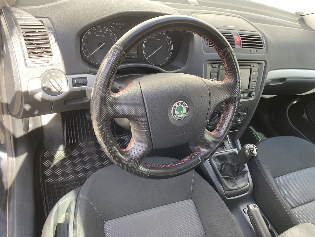 Škoda Octavia II 2.0 TDi Ambition