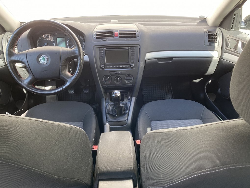 Škoda Octavia II 2.0 TDi Ambition
