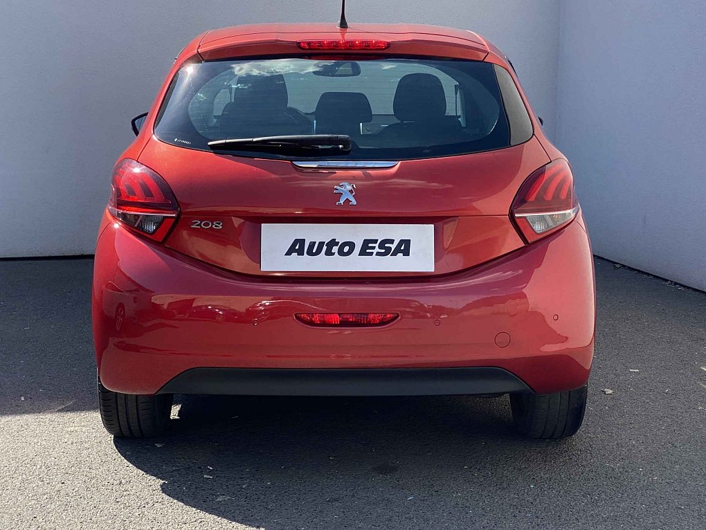Peugeot 208 1.2PT Signature