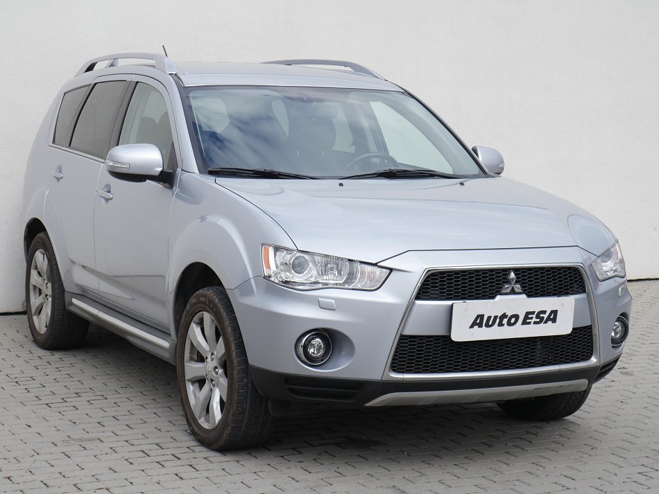 Mitsubishi Outlander 2.2 DI-D Intense 4WD