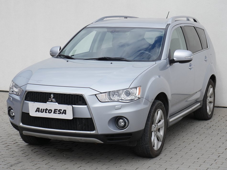 Mitsubishi Outlander 2.2 DI-D Intense 4WD