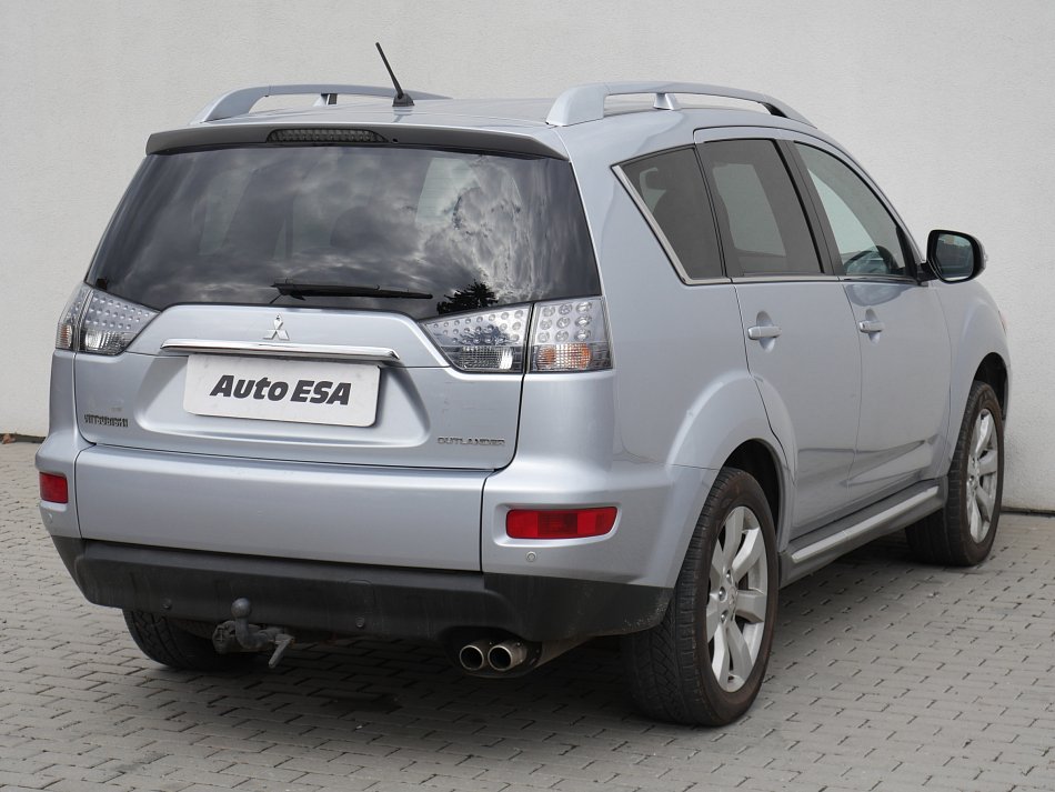Mitsubishi Outlander 2.2 DI-D Intense 4WD
