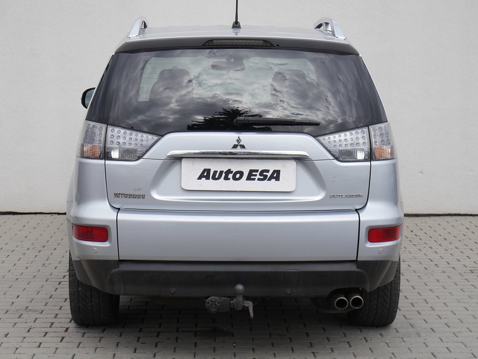 Mitsubishi Outlander 2.2 DI-D Intense 4WD