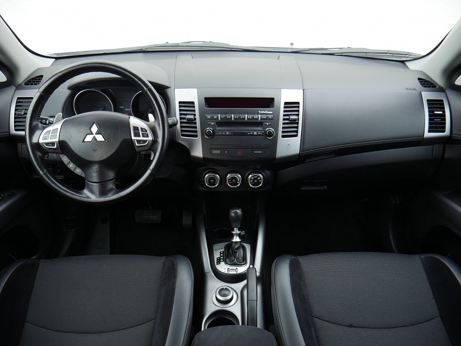 Mitsubishi Outlander 2.2 DI-D Intense 4WD