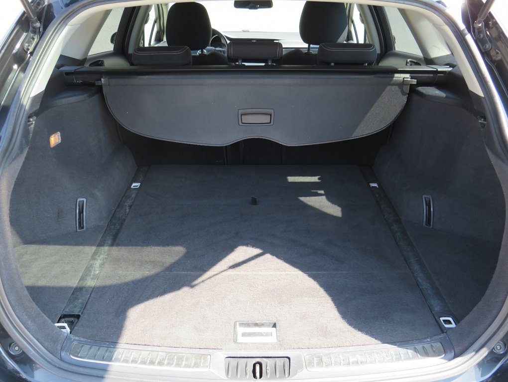 Toyota Avensis 1.8 VVT-i Active