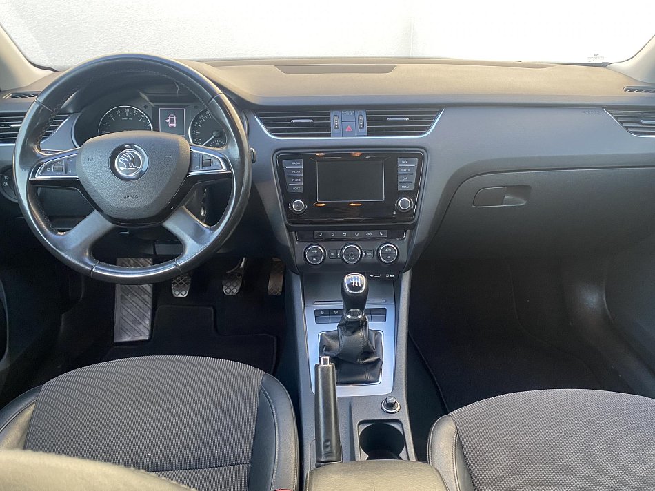 Škoda Octavia III 2.0TDi Elegance