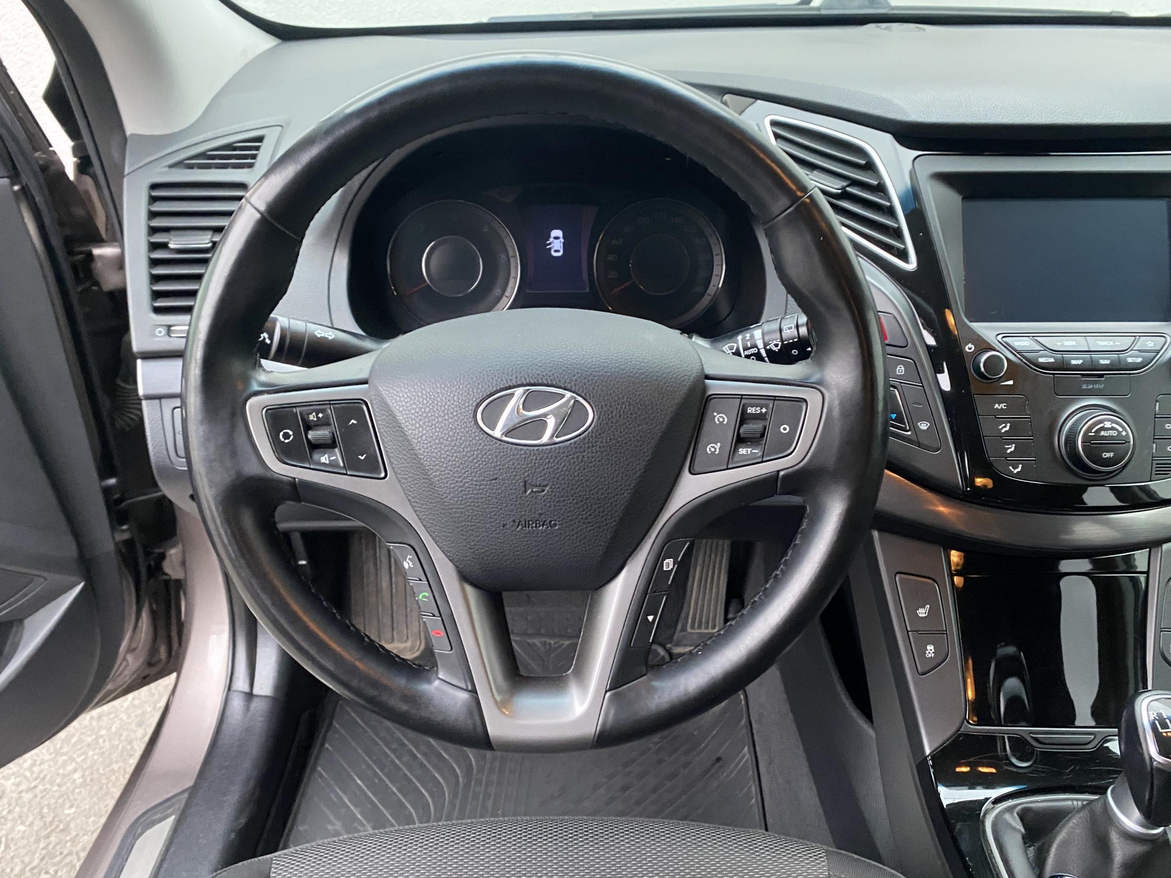 Hyundai i40, 2018 - pohled č. 11