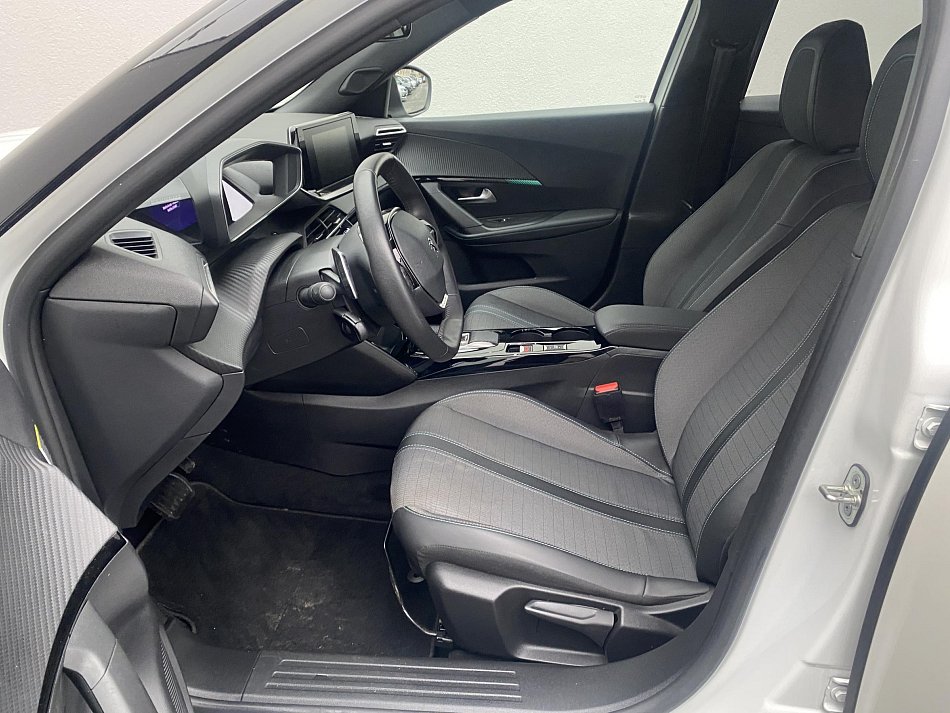 Peugeot 2008 1.2PT Allure