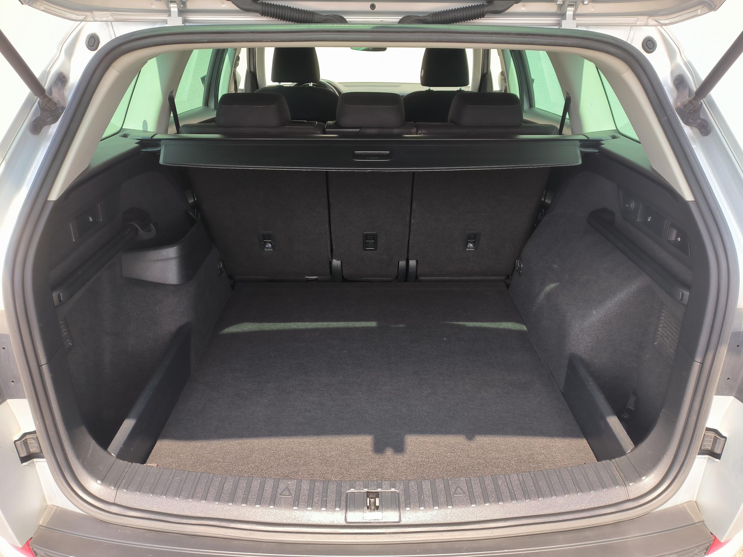 Škoda Kodiaq, 2020 - pohled č. 8