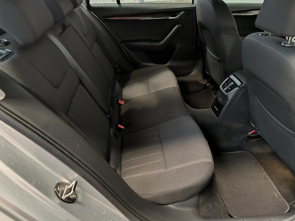 Škoda Octavia III 2.0 TDi 