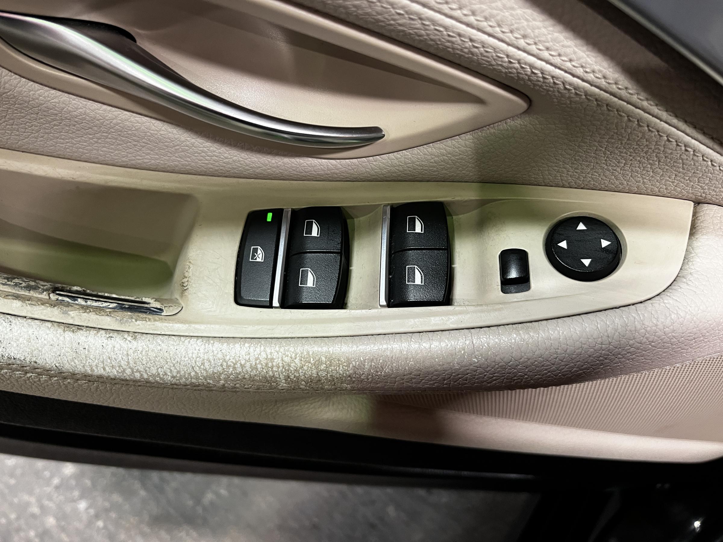 BMW Řada 5, 2013 - pohled č. 12