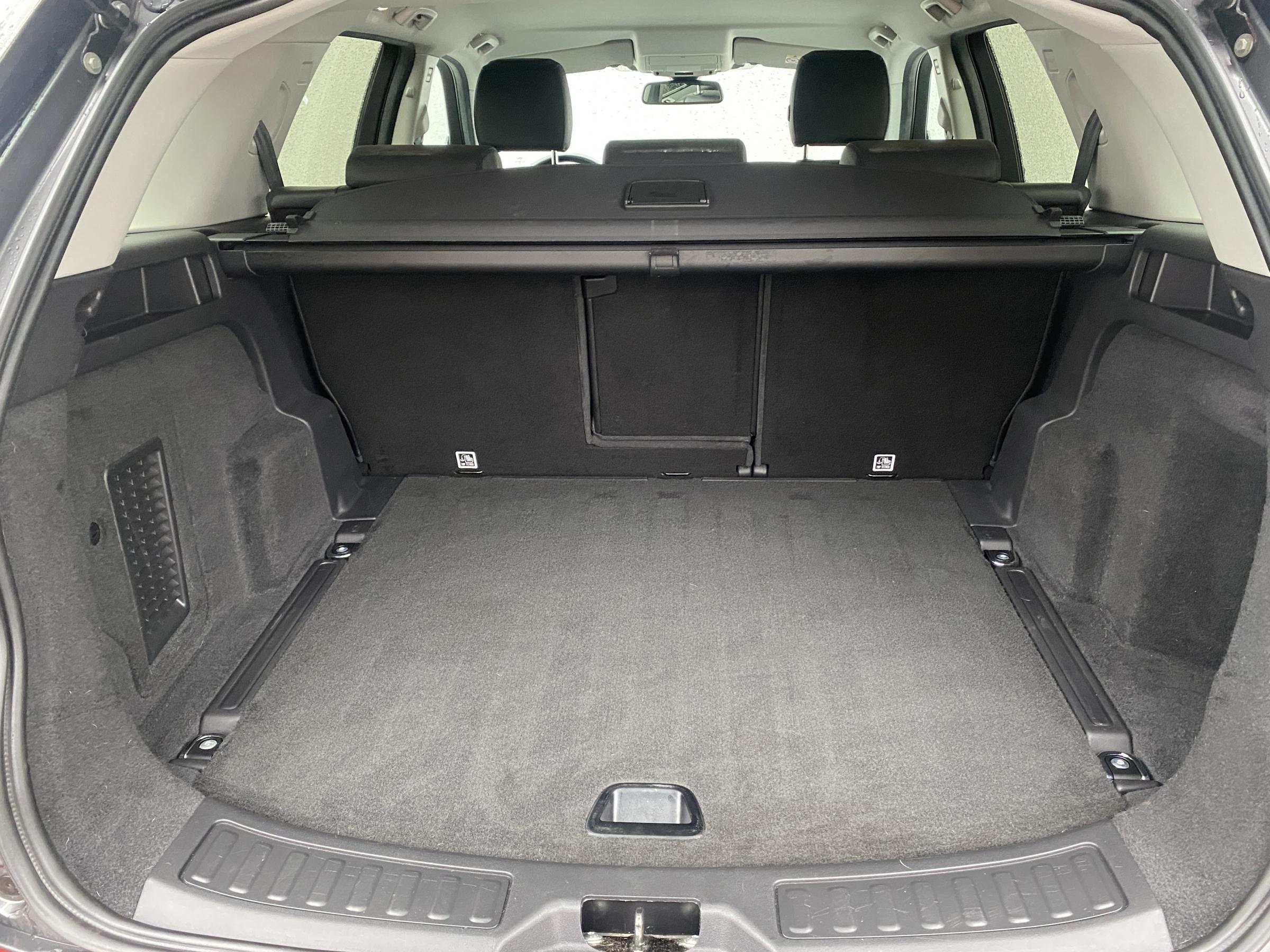 Land Rover Discovery Sport, 2018 - pohled č. 7