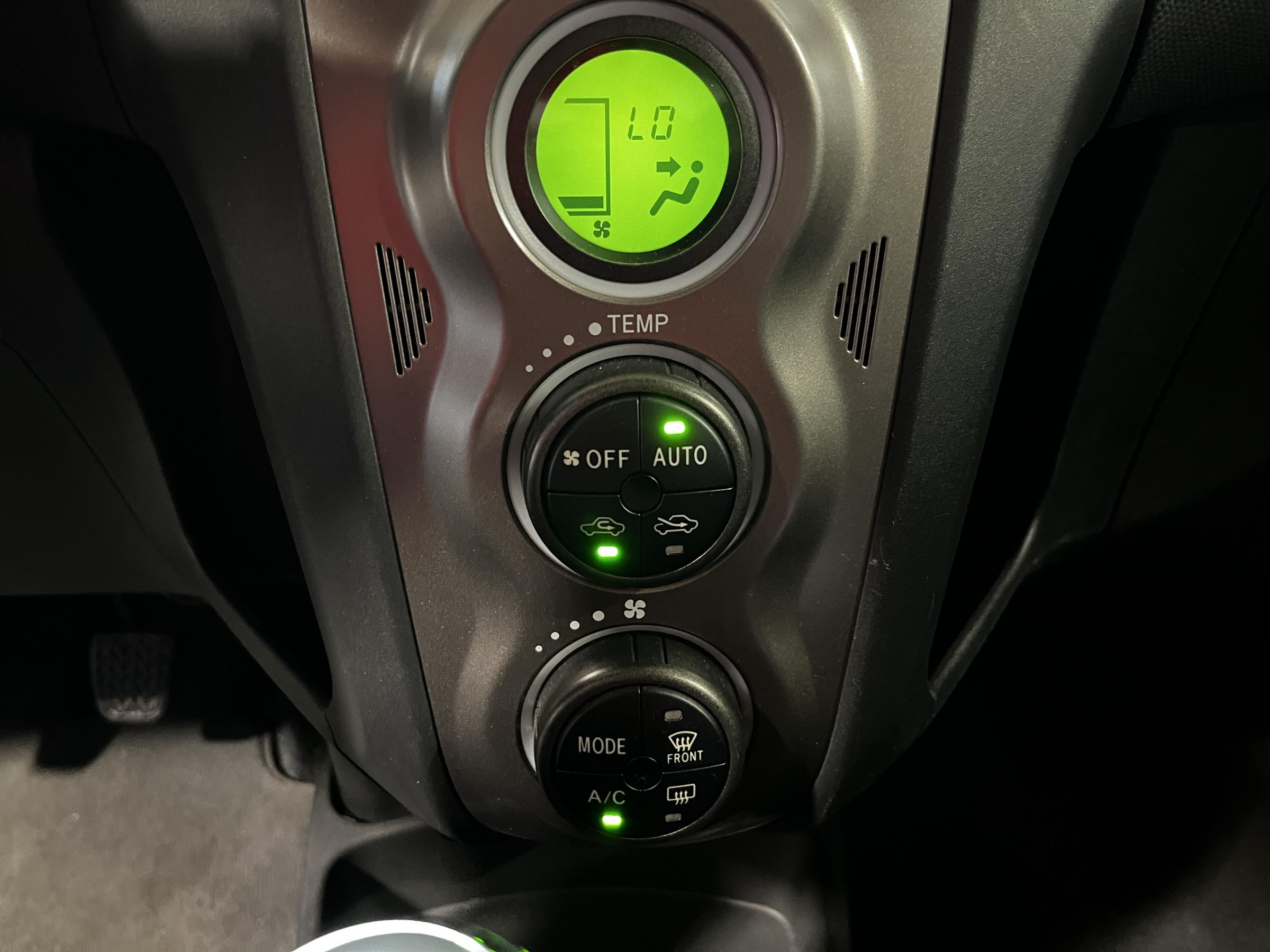 Daihatsu Charade, 2012 - pohled č. 16