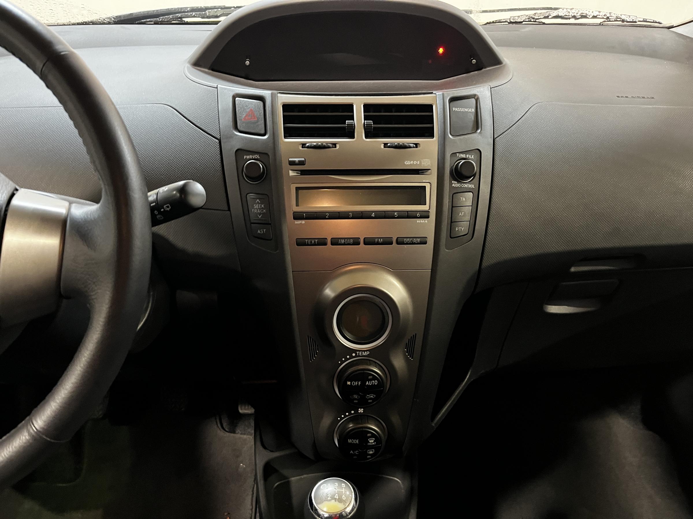 Daihatsu Charade, 2012 - pohled č. 9