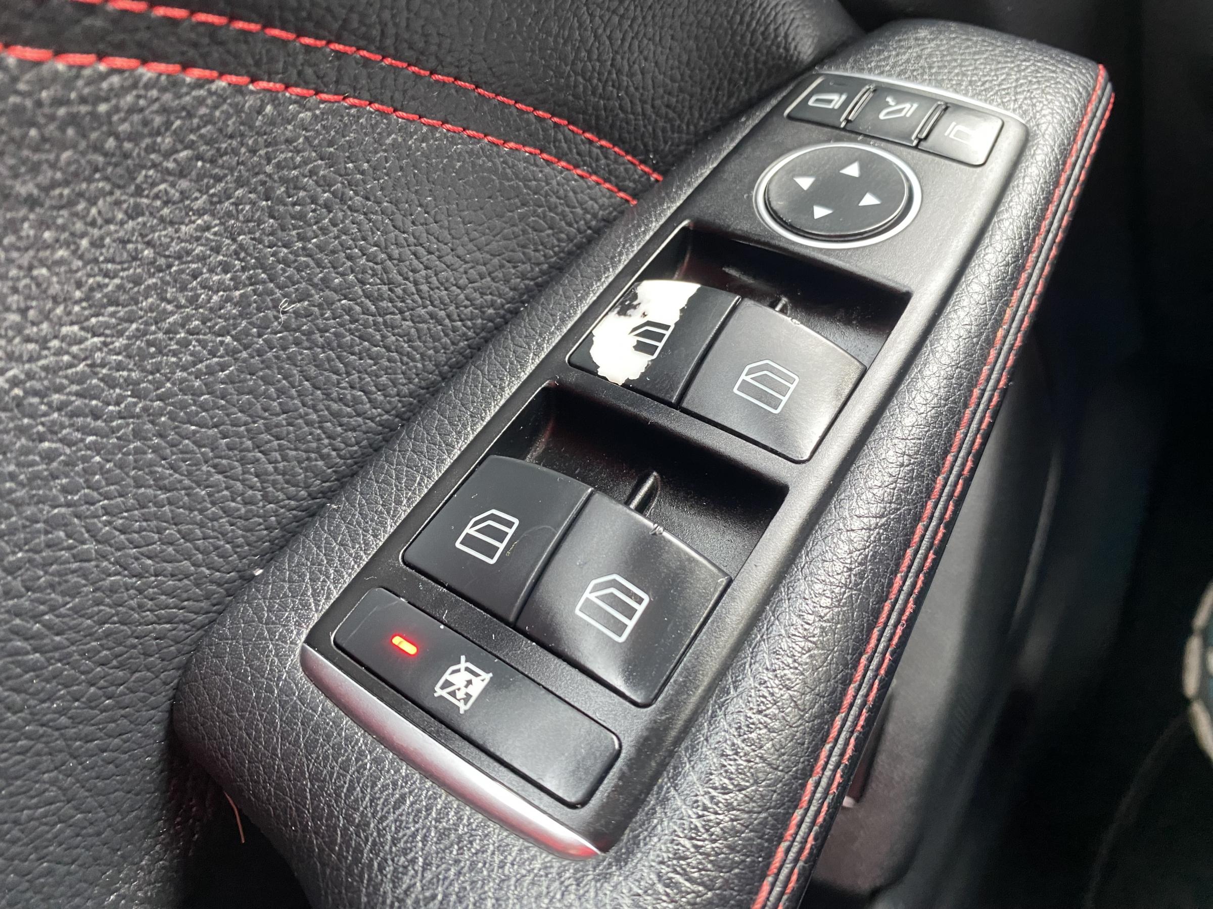 Mercedes-Benz CLA, 2015 - pohled č. 13