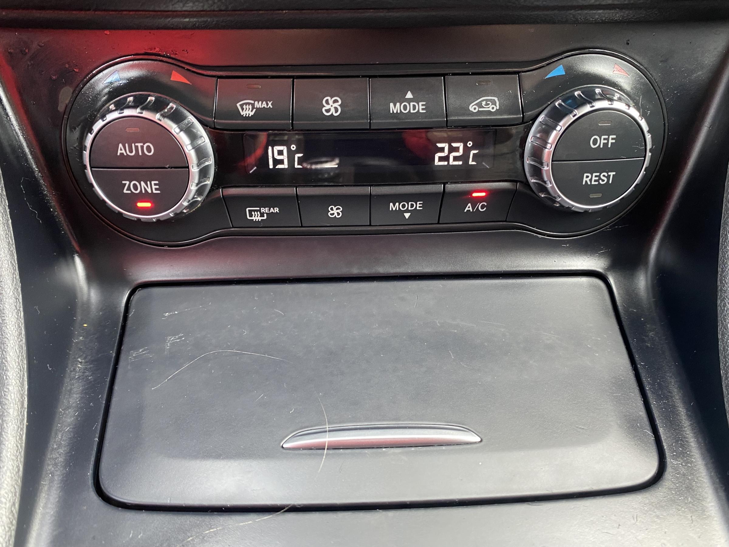 Mercedes-Benz CLA, 2015 - pohled č. 22