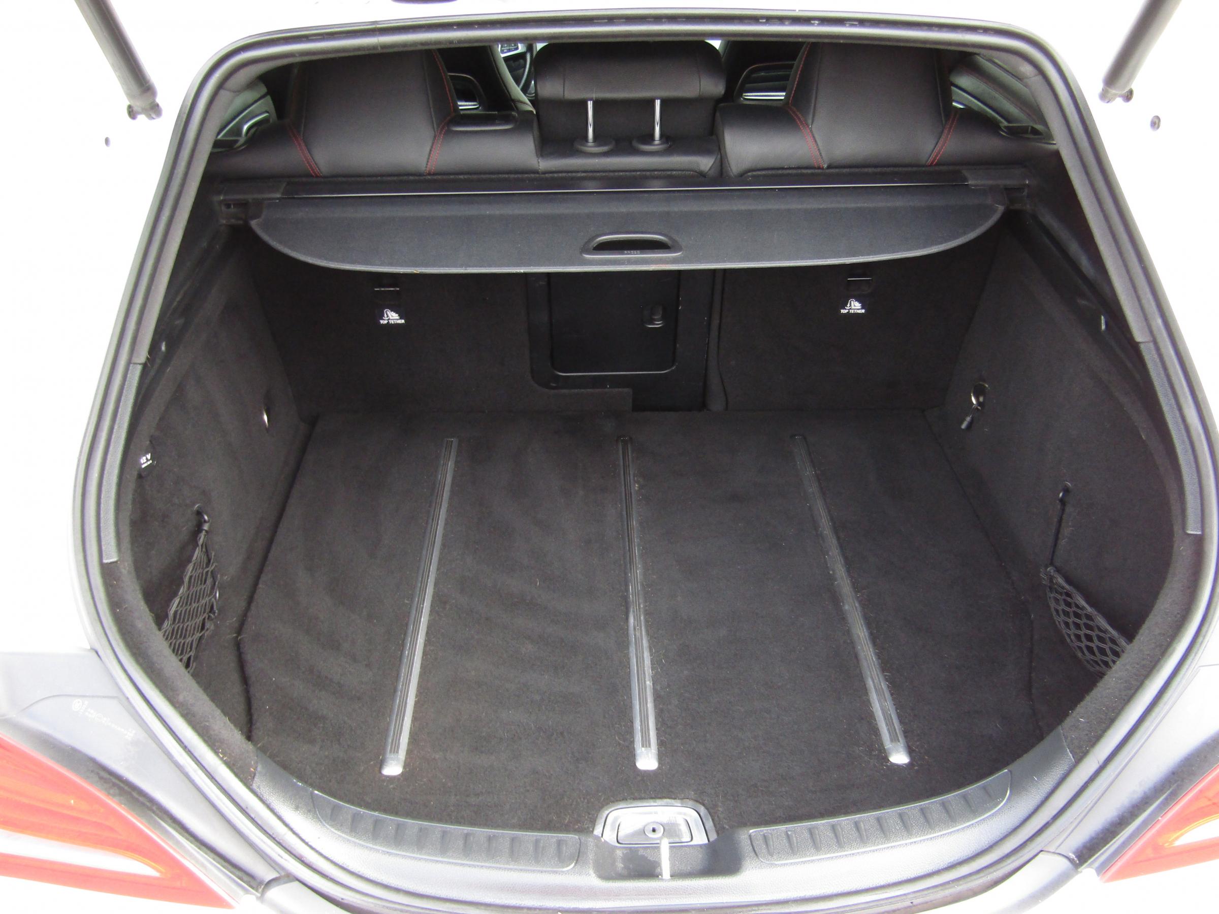 Mercedes-Benz CLA, 2015 - pohled č. 7