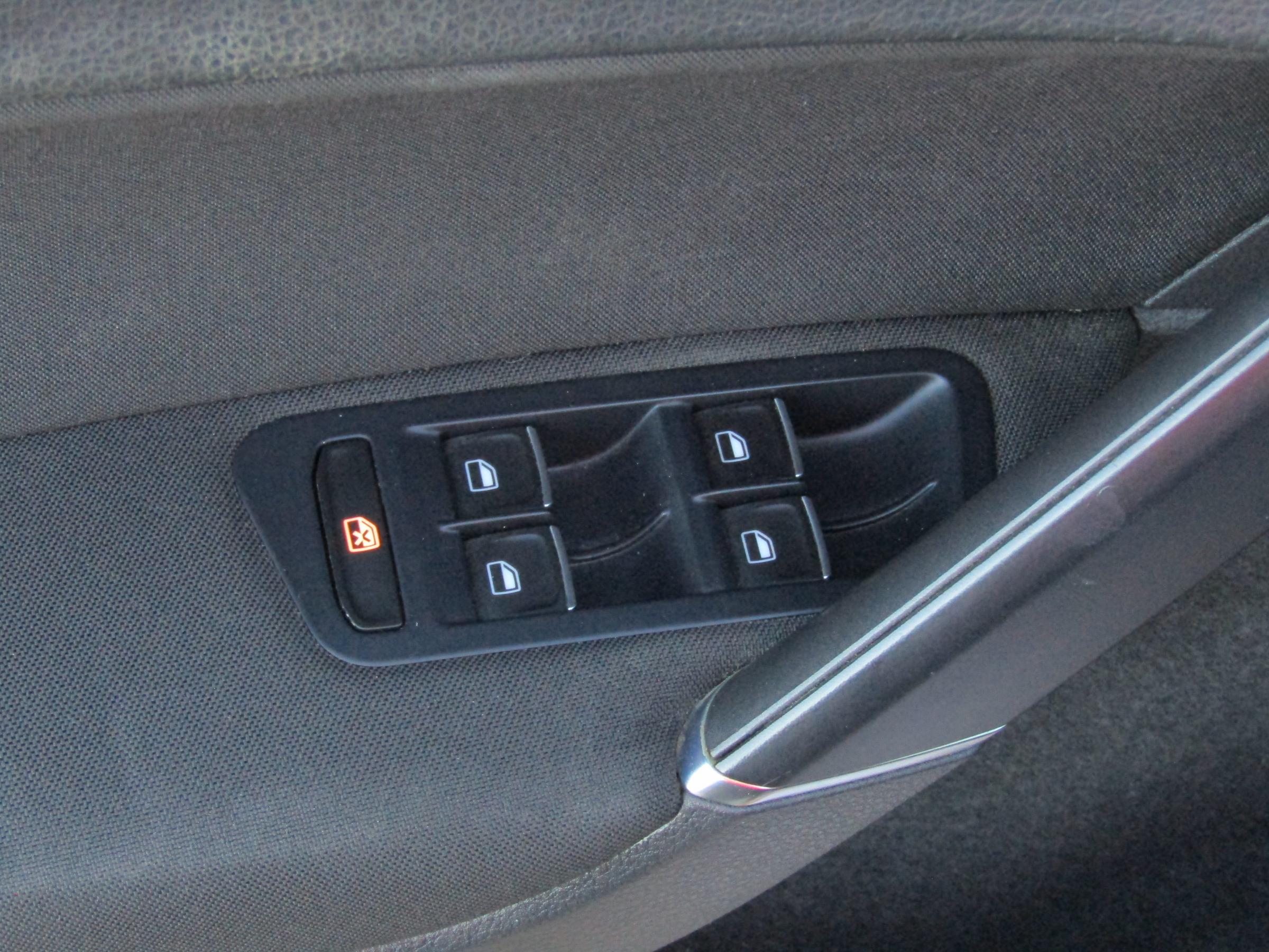 Volkswagen Golf, 2013 - pohled č. 11