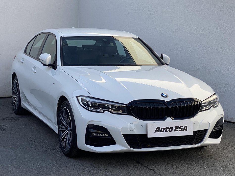 BMW Řada 3 2.0i  330E