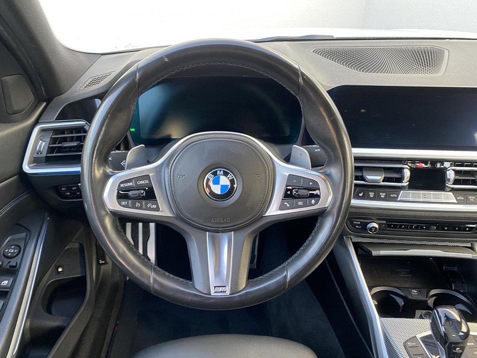 BMW Řada 3 2.0i  330E