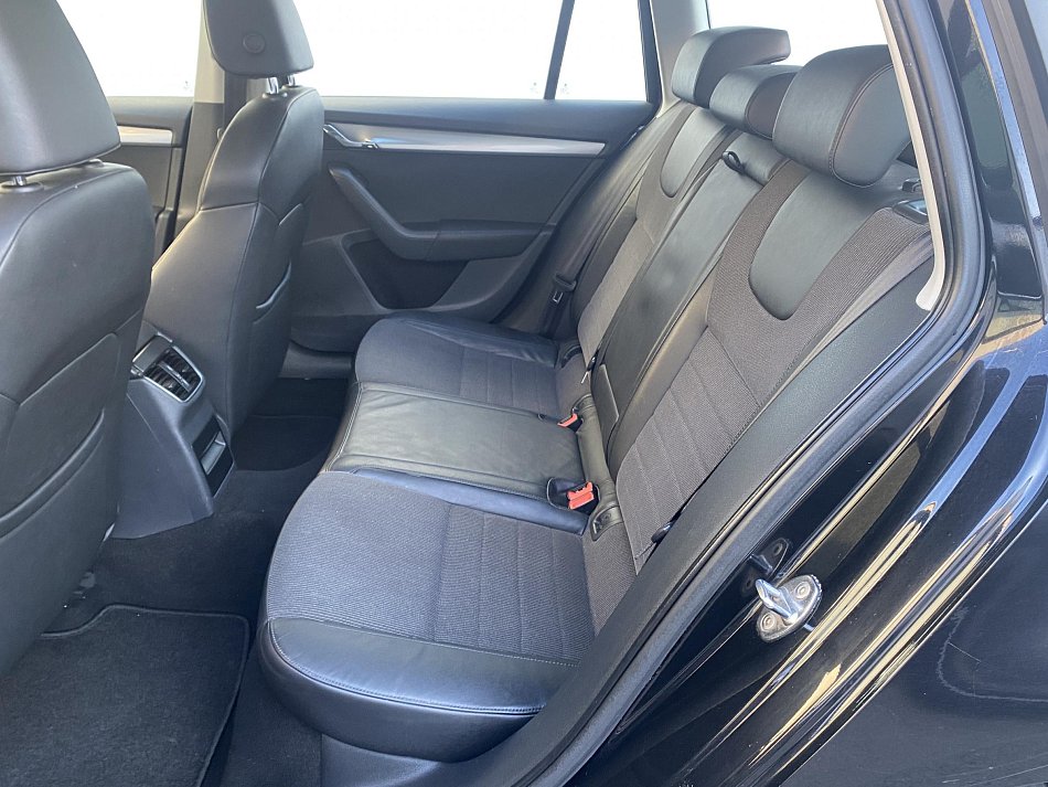 Škoda Octavia III 2.0TDi Elegance