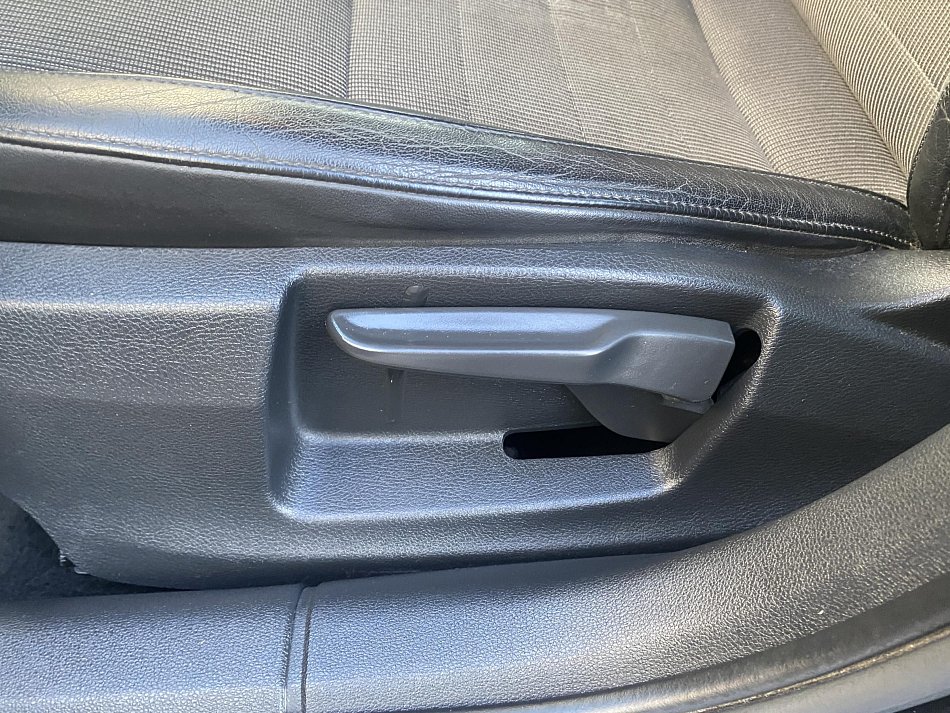 Škoda Octavia III 2.0TDi Elegance