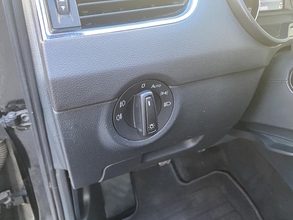 Škoda Octavia III 2.0TDi Elegance