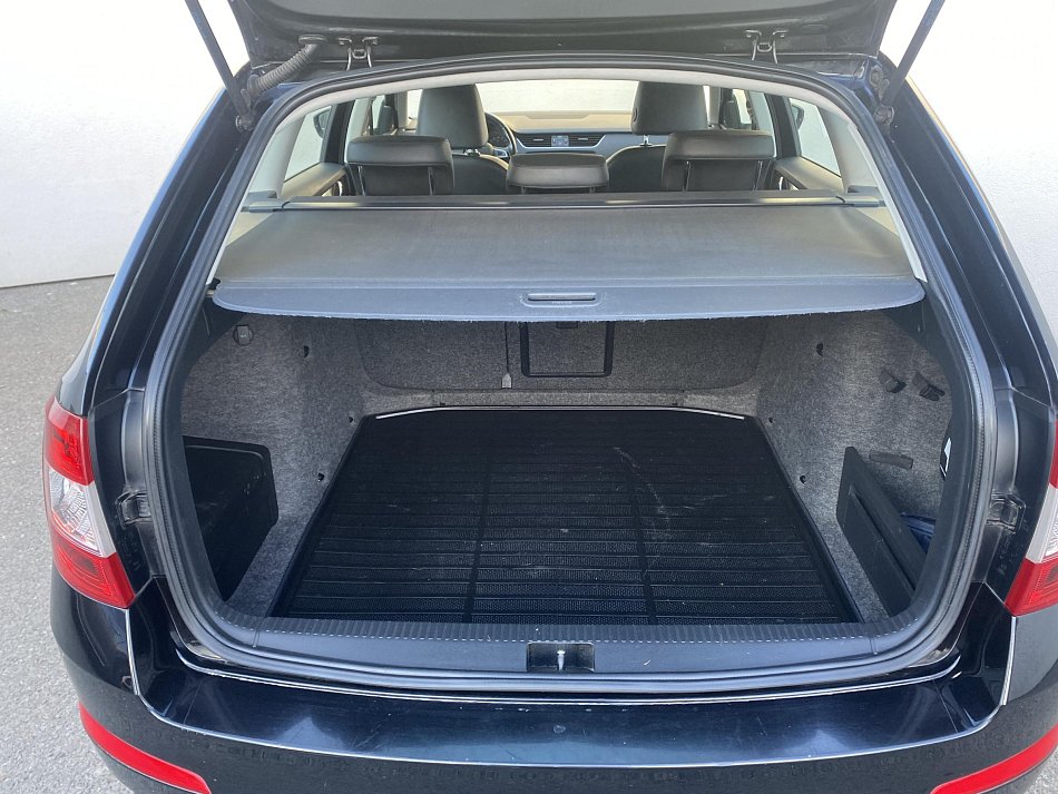 Škoda Octavia III 2.0TDi Elegance