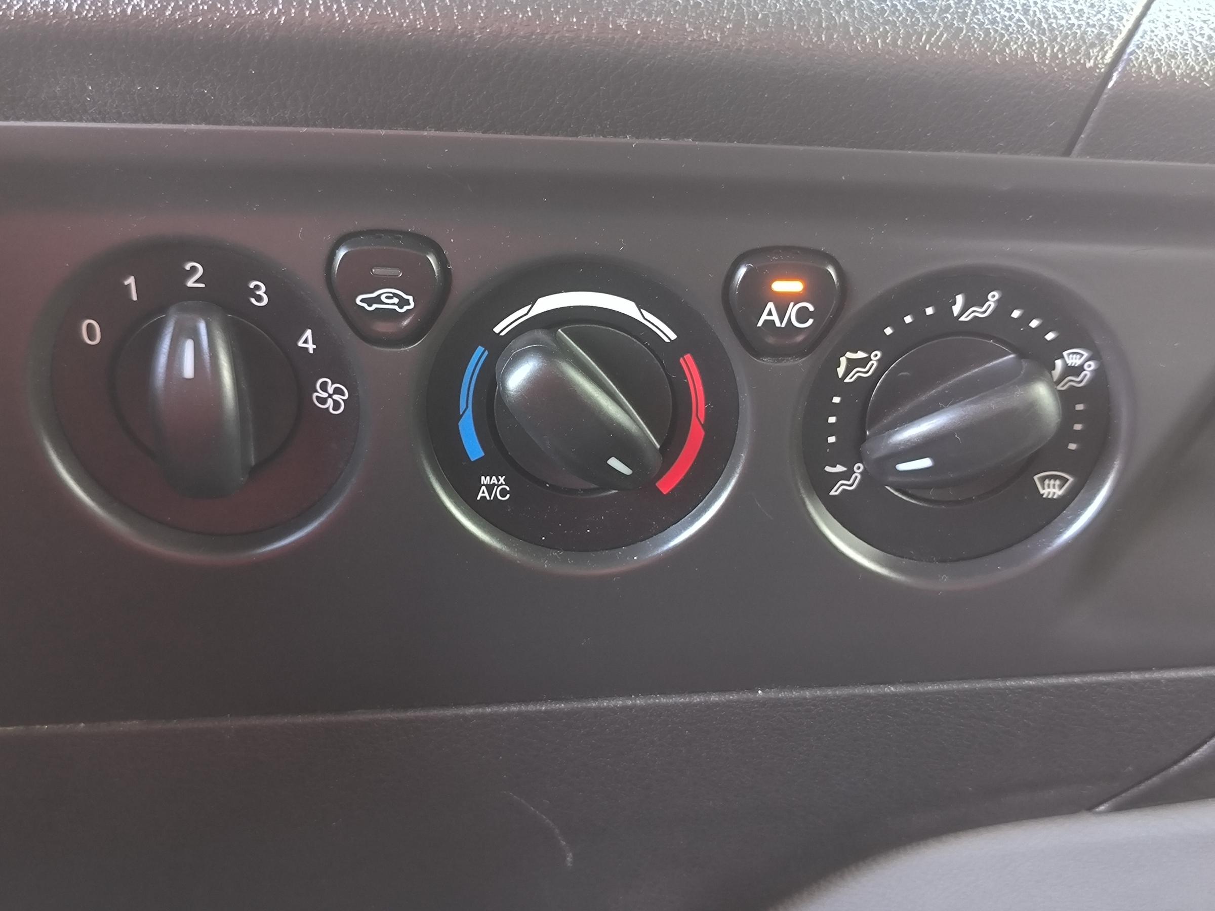 Ford Transit Custom, 2016 - pohled č. 14