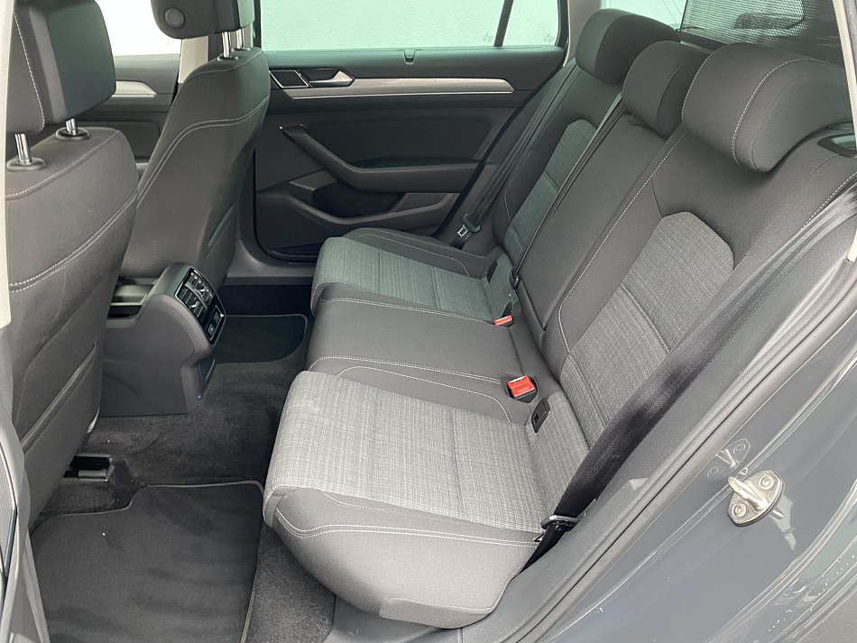 Volkswagen Passat 2.0 TDi Business