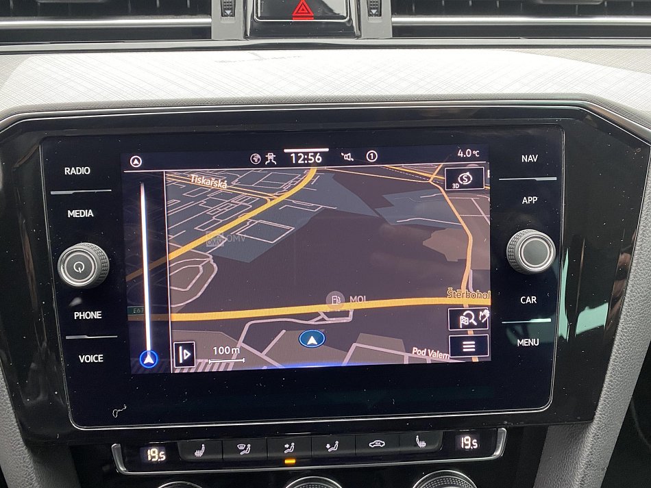 Volkswagen Passat 2.0 TDi Business