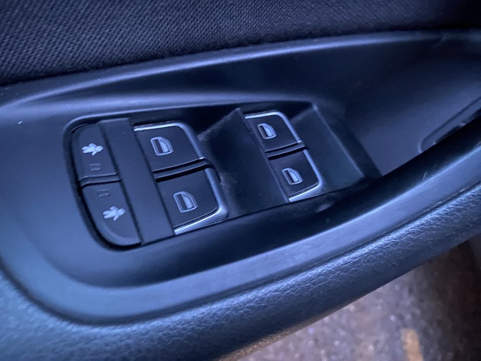 Audi A6 2.0 TDi S-line