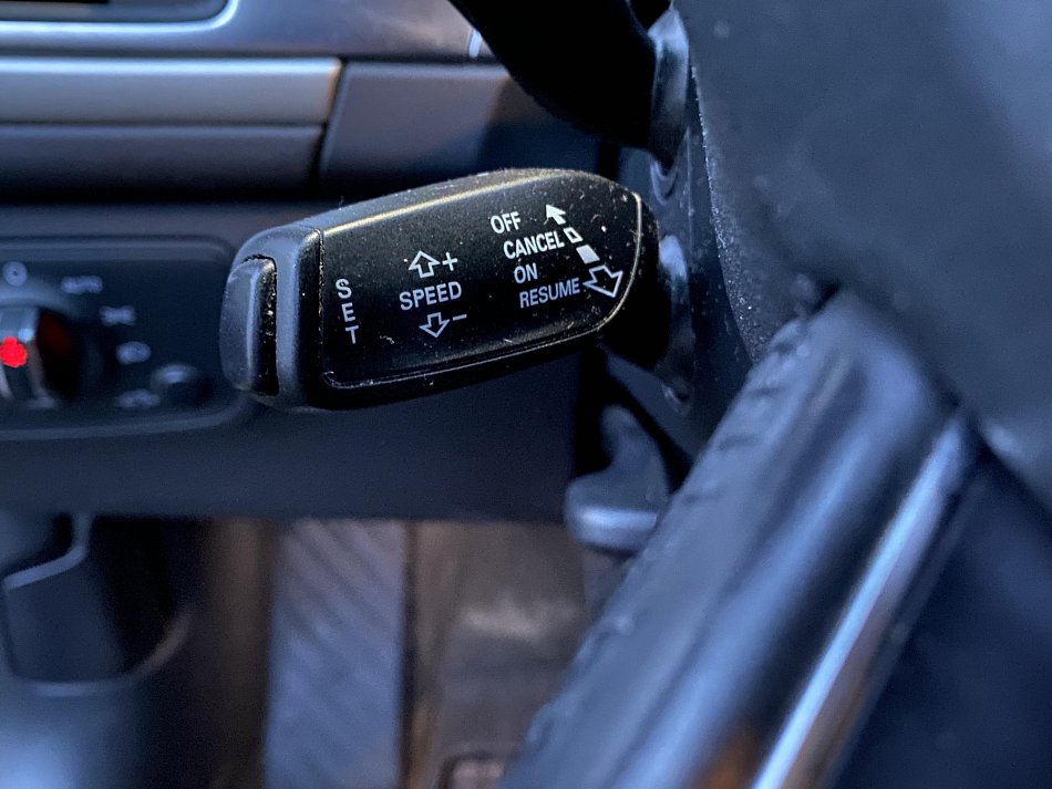 Audi A6 2.0 TDi S-line