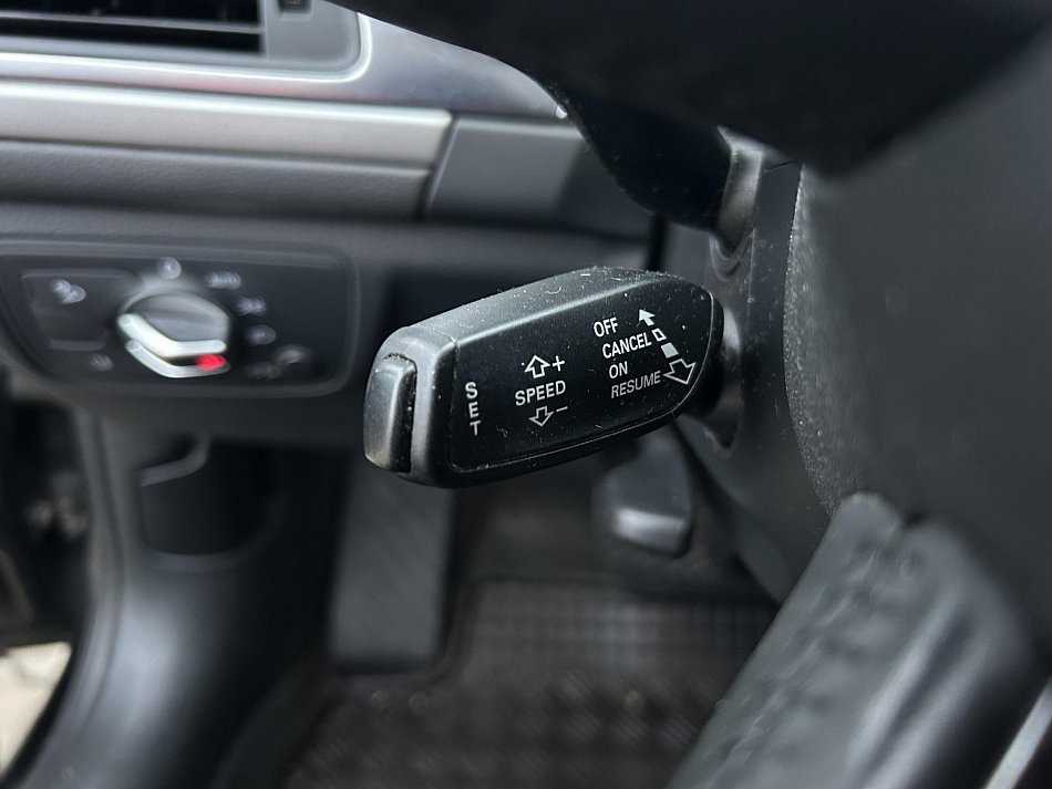 Audi A6 2.0 TDi S-line