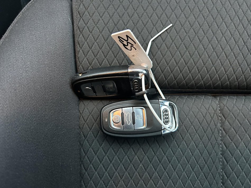 Audi A6 2.0 TDi S-line