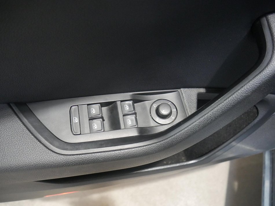 Škoda Superb III 1.6 TDi 