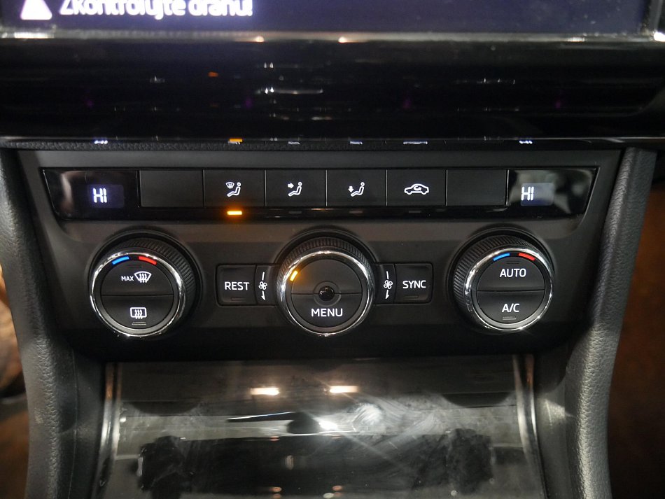 Škoda Superb III 1.6 TDi 