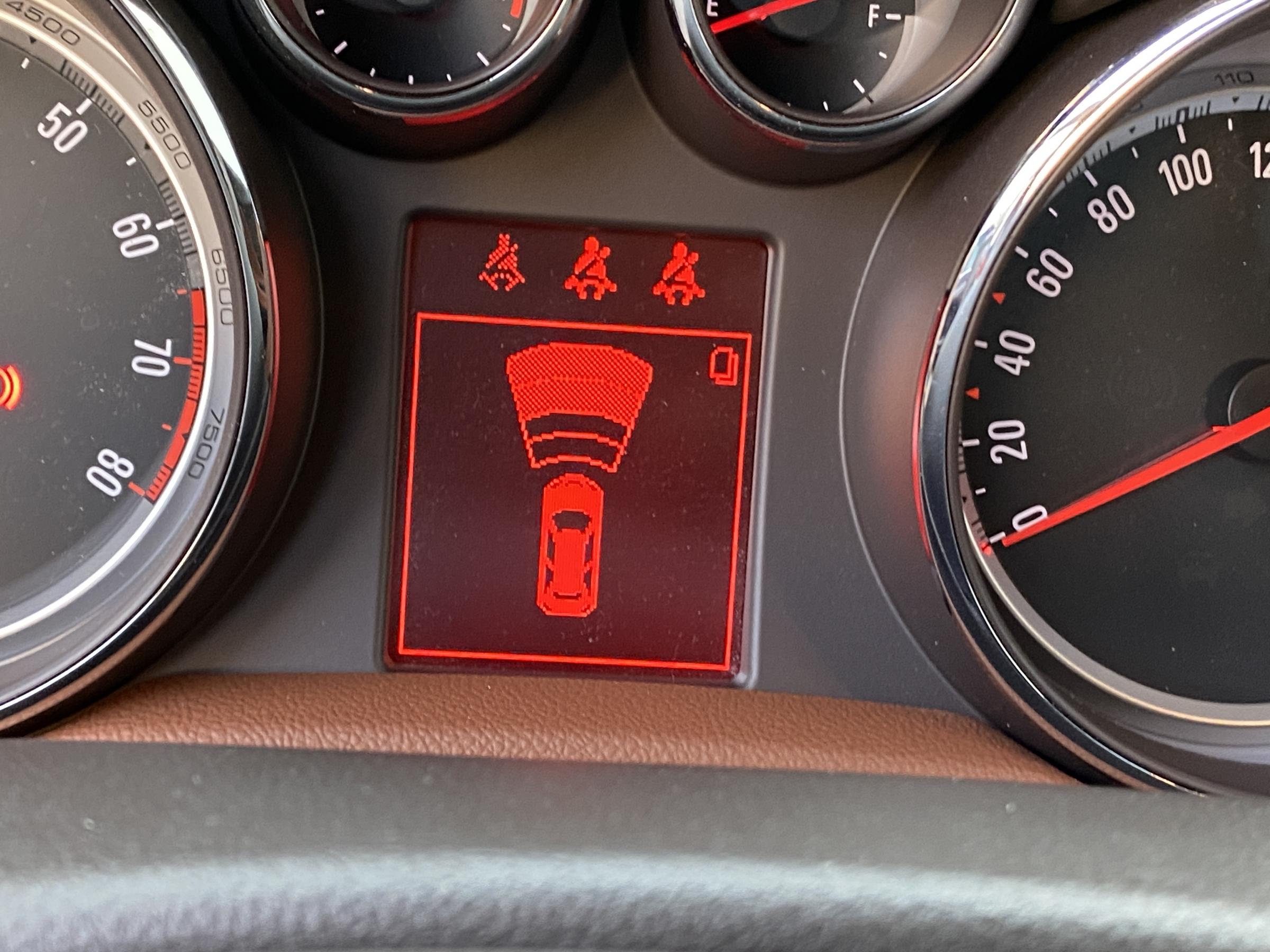 Opel Mokka, 2013 - pohled č. 17