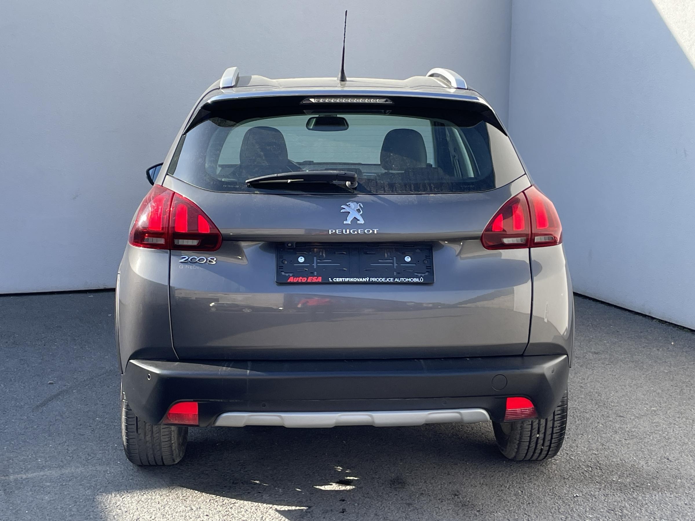 Peugeot 2008, 2019 - pohled č. 5
