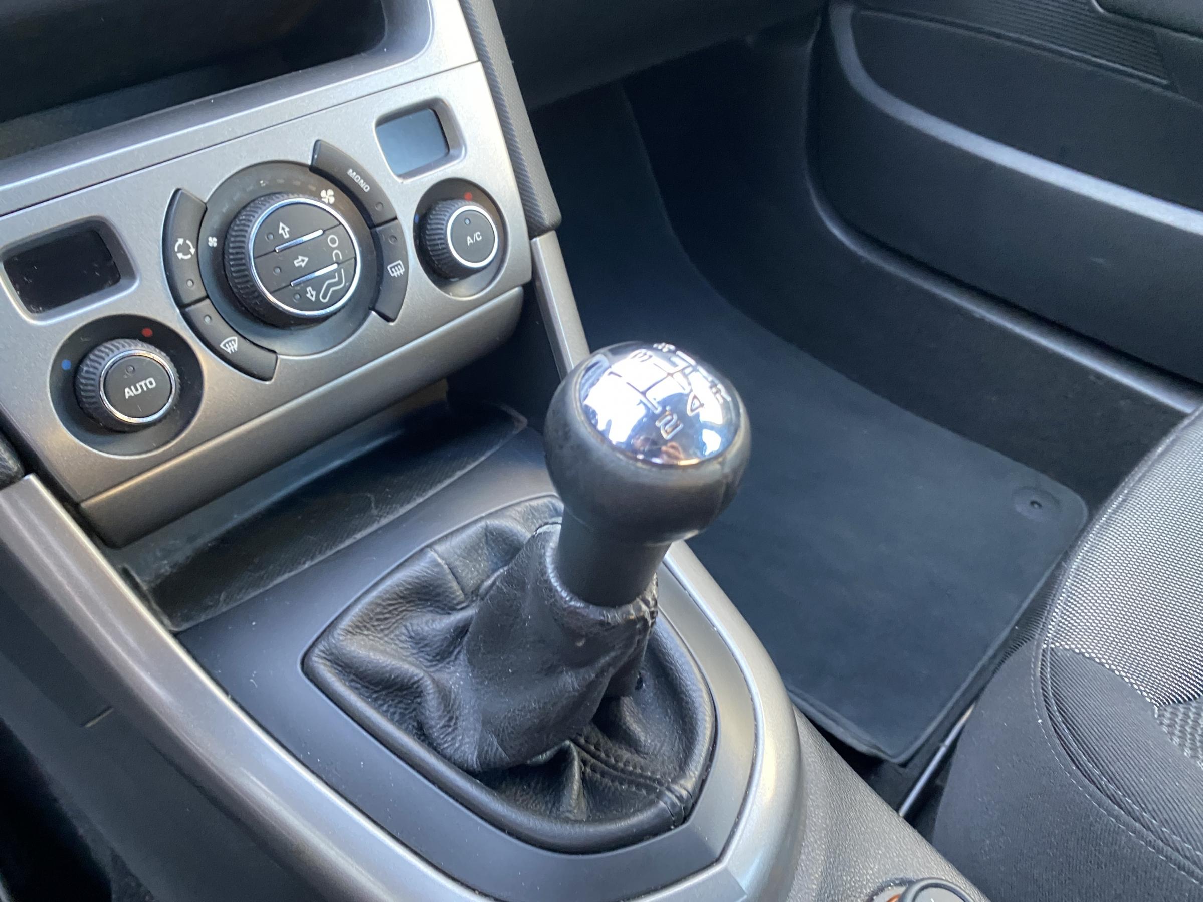 Peugeot 308, 2008 - pohled č. 15