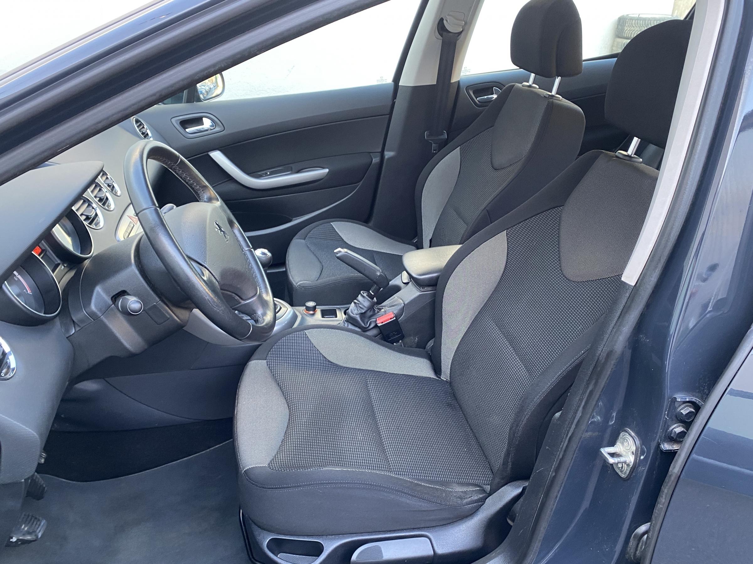 Peugeot 308, 2008 - pohled č. 9