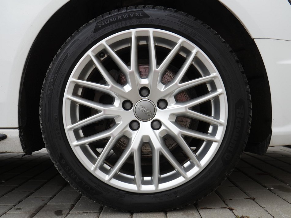 Audi A4 2.0 TDI 
