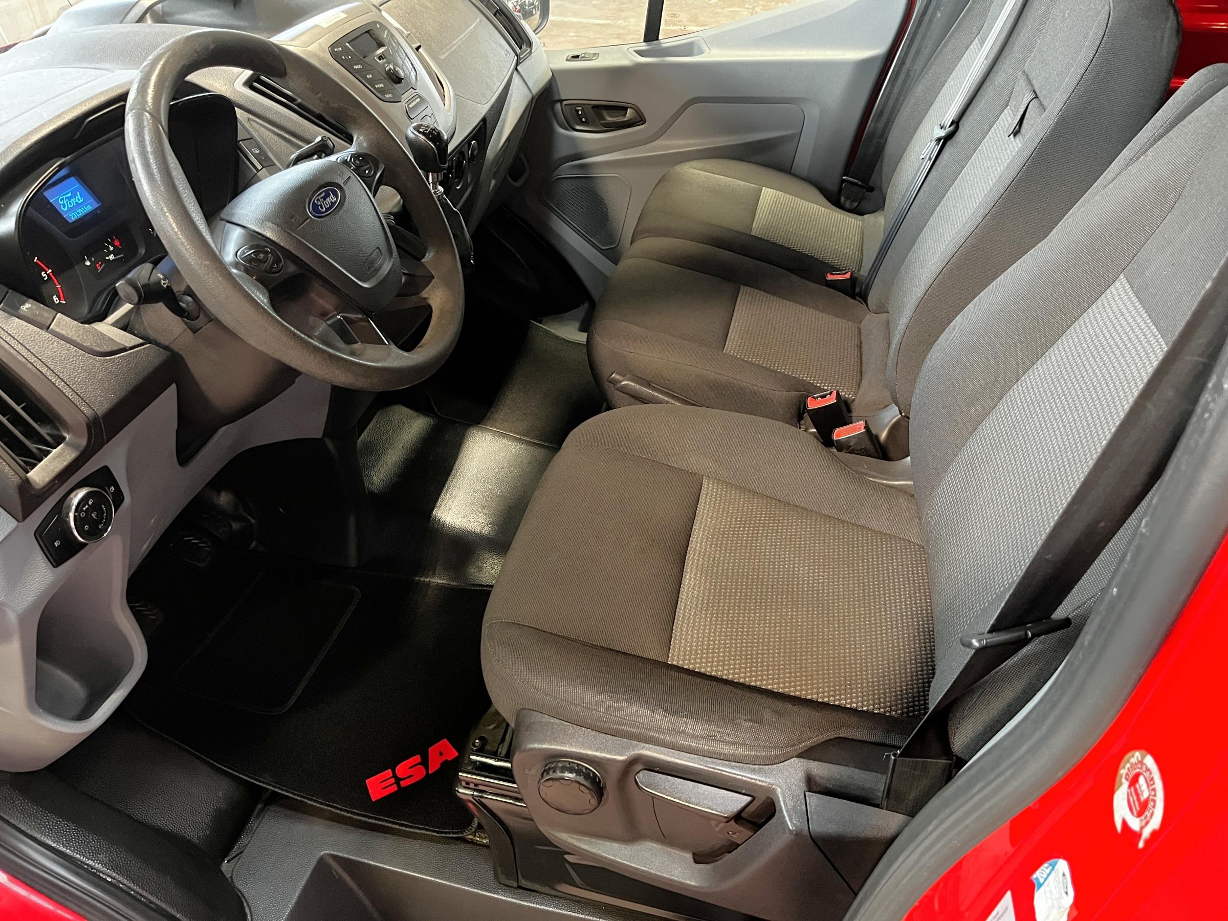 Ford Transit, 2015 - pohled č. 9