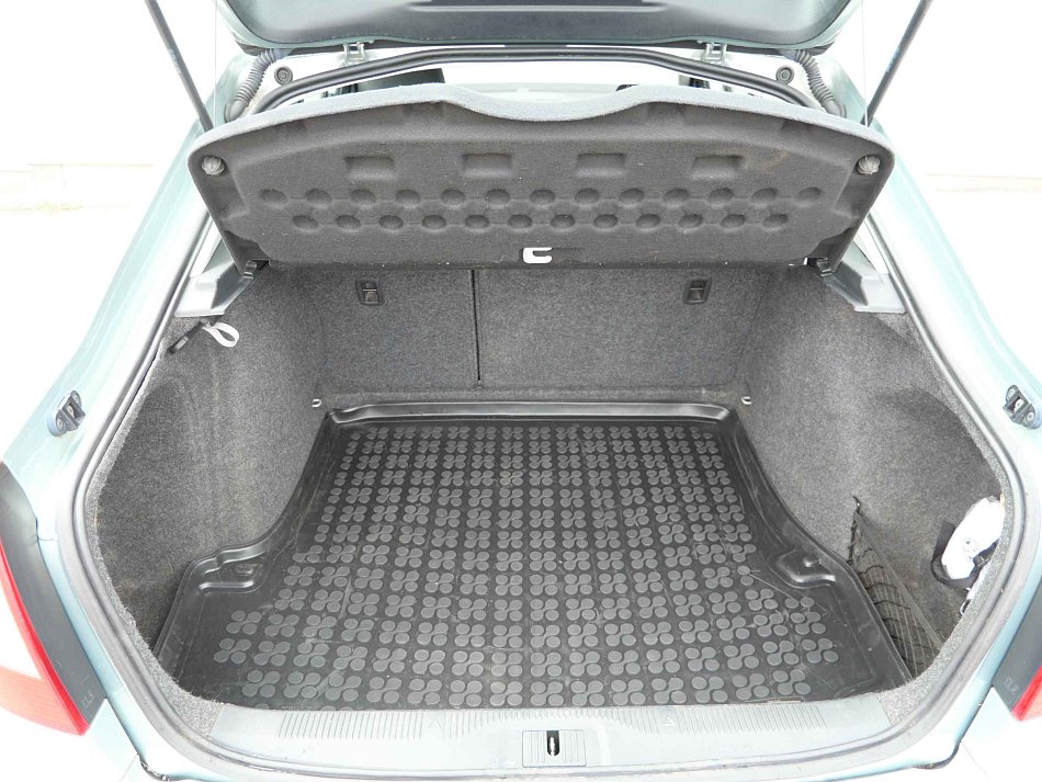 Škoda Octavia II 1.6TDi Ambiente