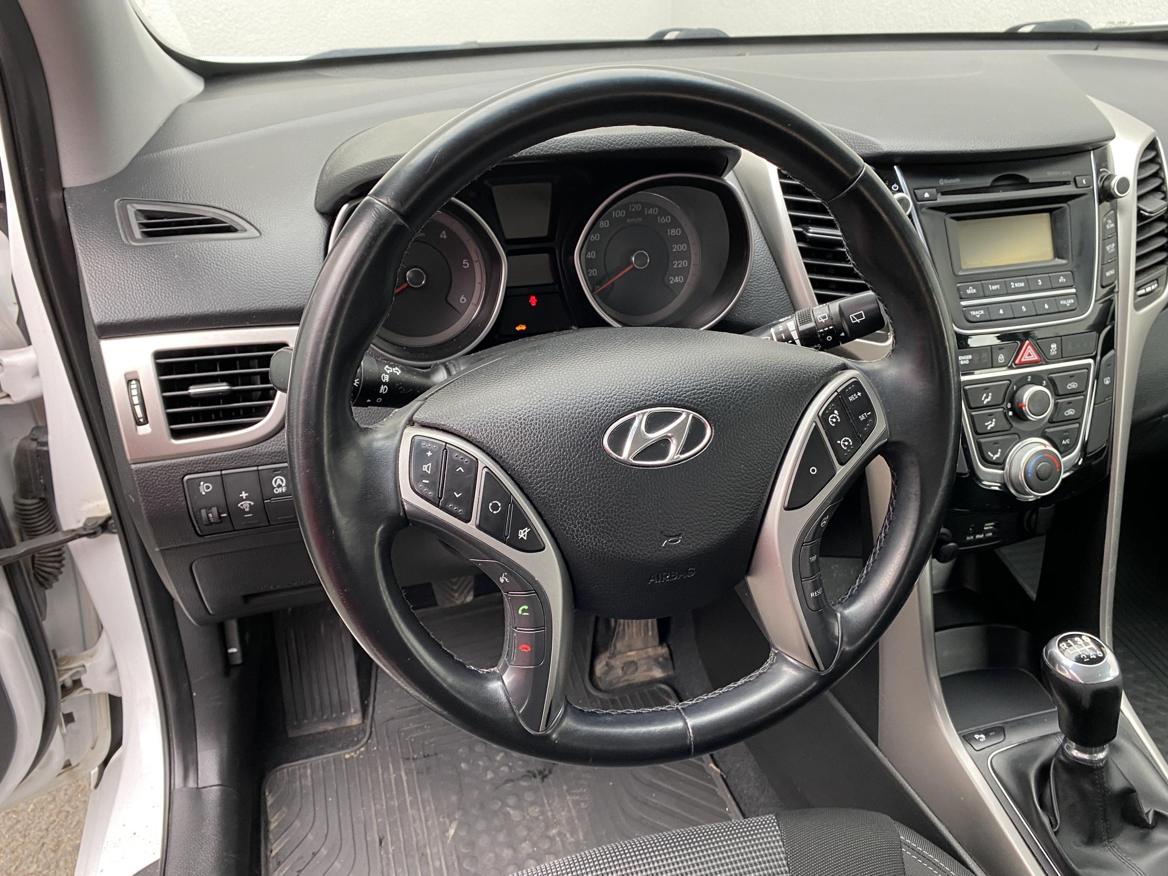 Hyundai i30, 2016 - pohled č. 14