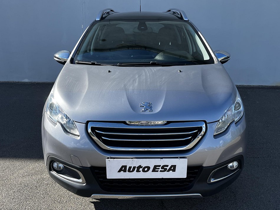 Peugeot 2008 1.2 PT Féline Titane