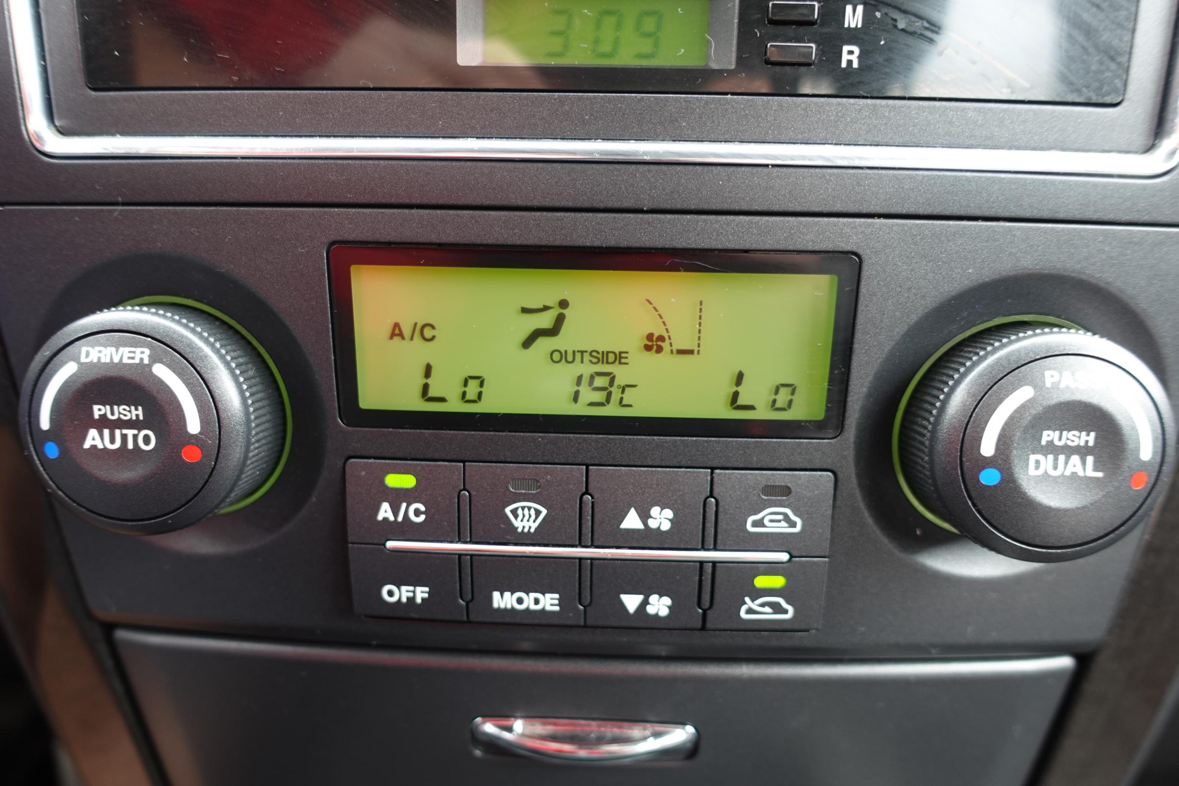 Kia Sorento, 2006 - pohled č. 17