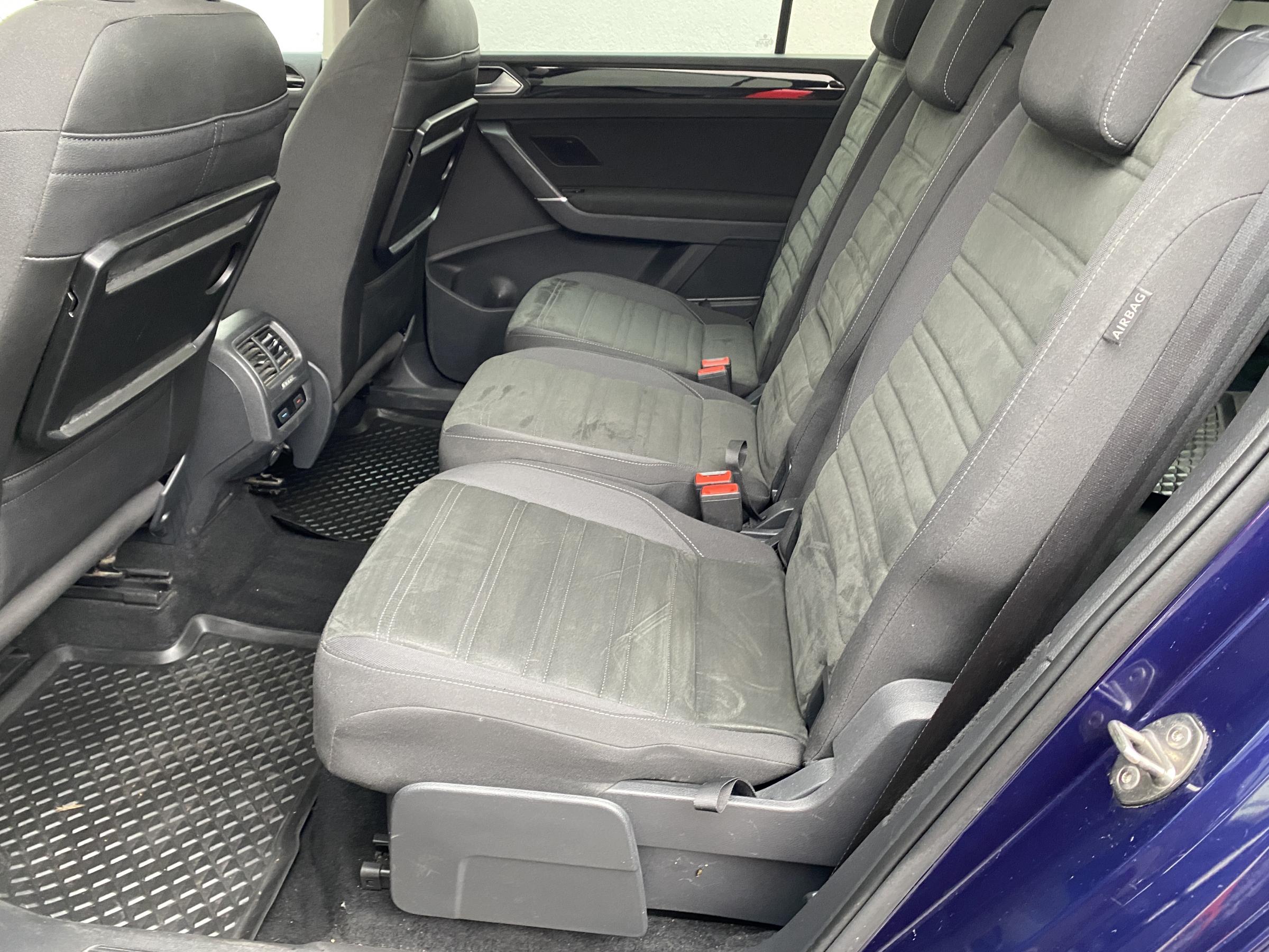 Volkswagen Touran, 2016 - pohled č. 10