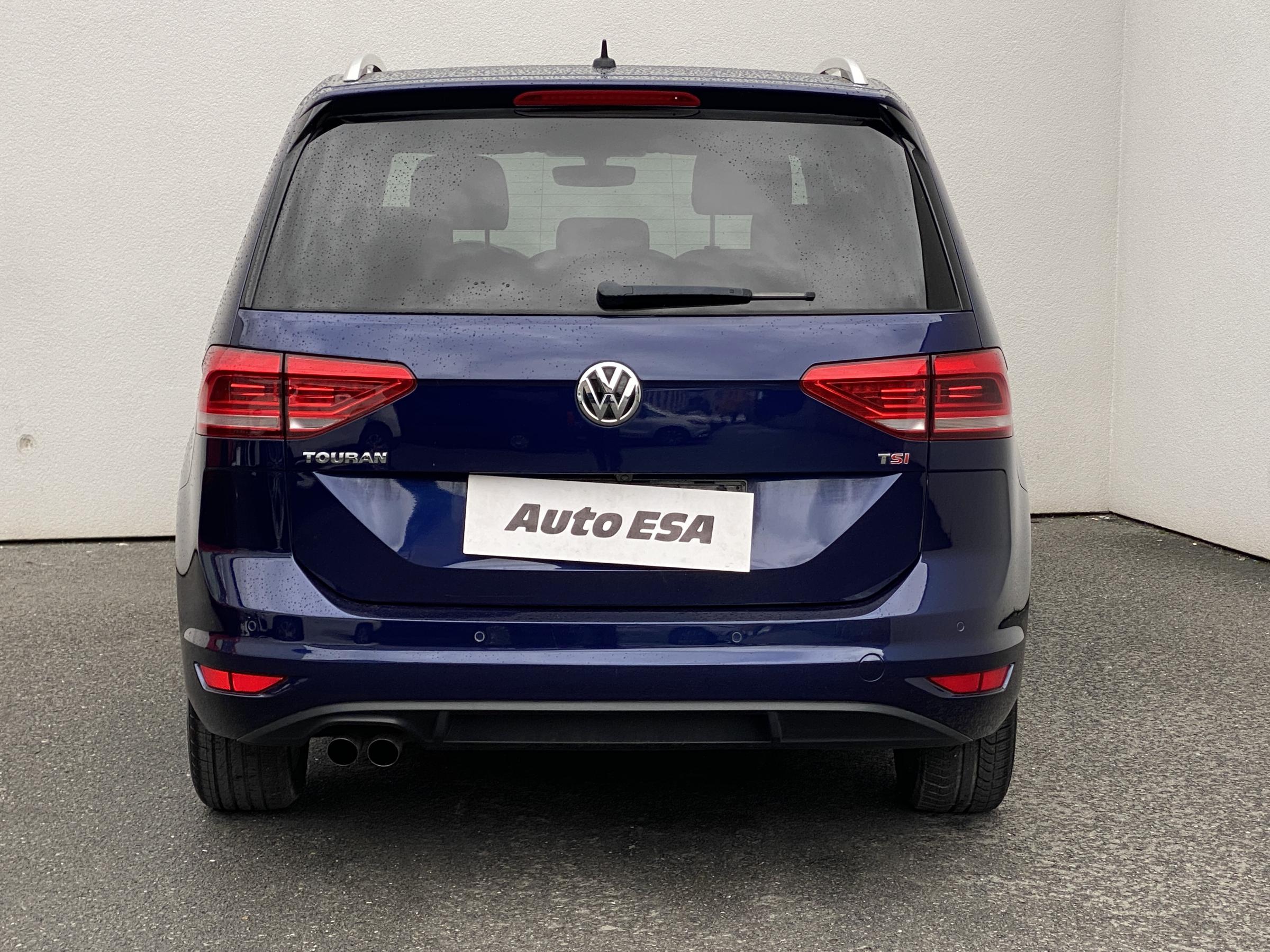 Volkswagen Touran, 2016 - pohled č. 5