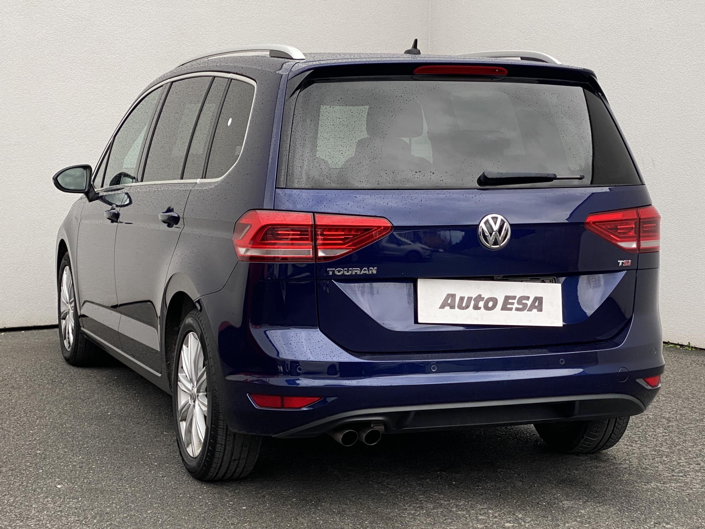 Volkswagen Touran, 2016 - pohled č. 6